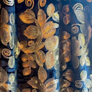 Gianni Bini Velvetsequin dress